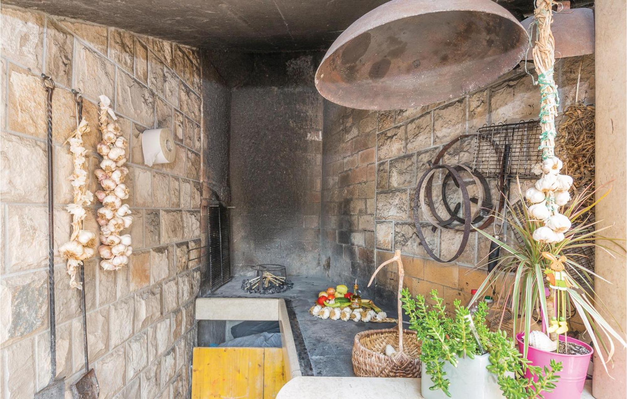 1 Bedroom Stunning Apartment In Μακάρσκα Εξωτερικό φωτογραφία