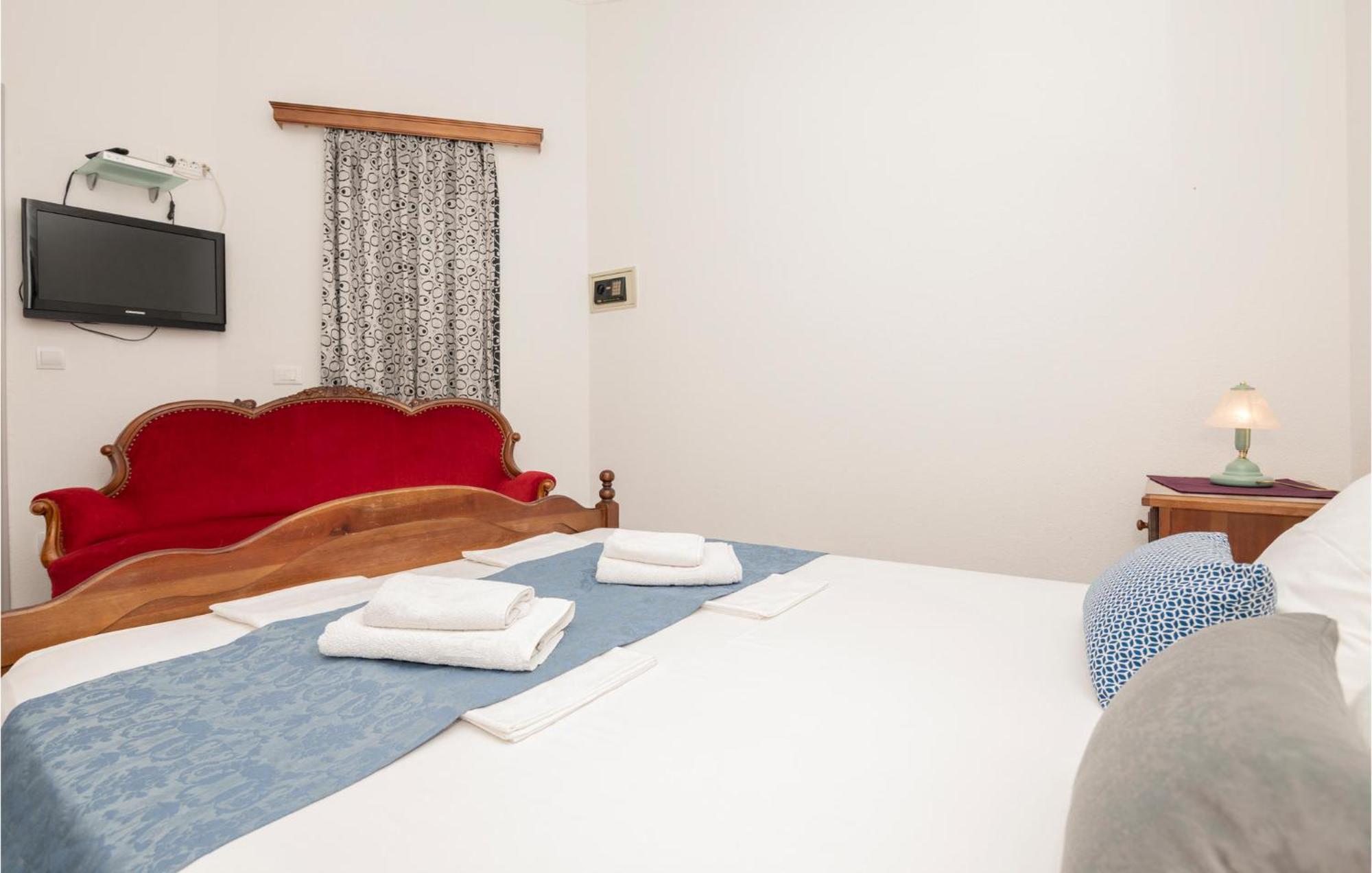 1 Bedroom Stunning Apartment In Μακάρσκα Εξωτερικό φωτογραφία